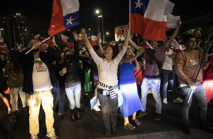 El triunfo del “Rechazo” abre un incierto y complejo escenario en Chile