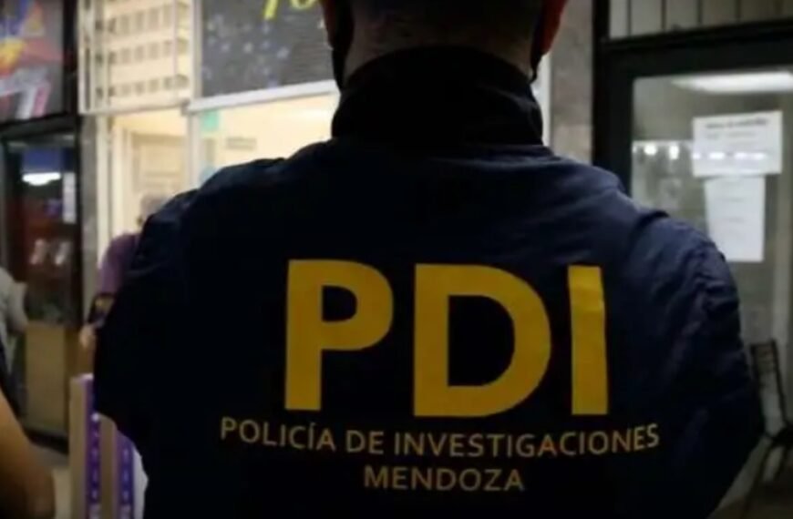 Cuatro policías de Mendoza detenidos por dejarse drogas en un allanamiento, los delató un compañero