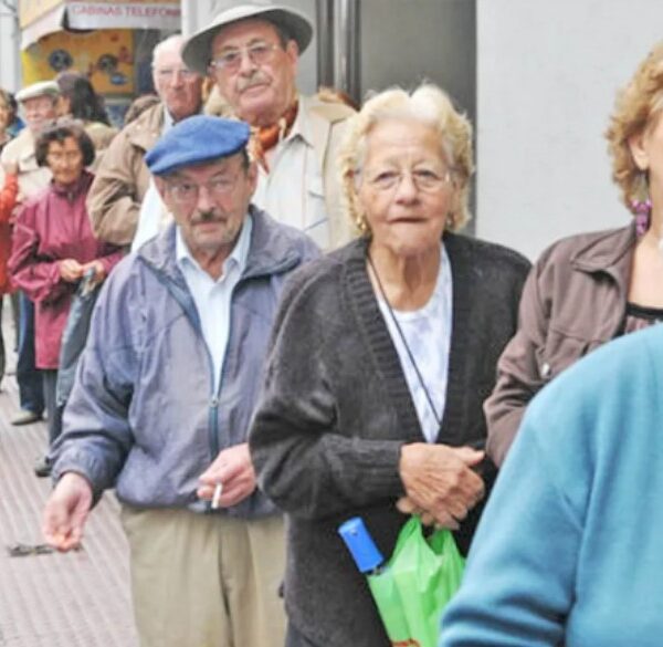 El Gobierno pagará en julio un nuevo bono de $70 mil a jubilados y pensionados