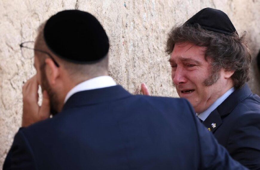 Javier Milei lloró en el Muro de los Lamentos y se reunió con el presidente de Israel