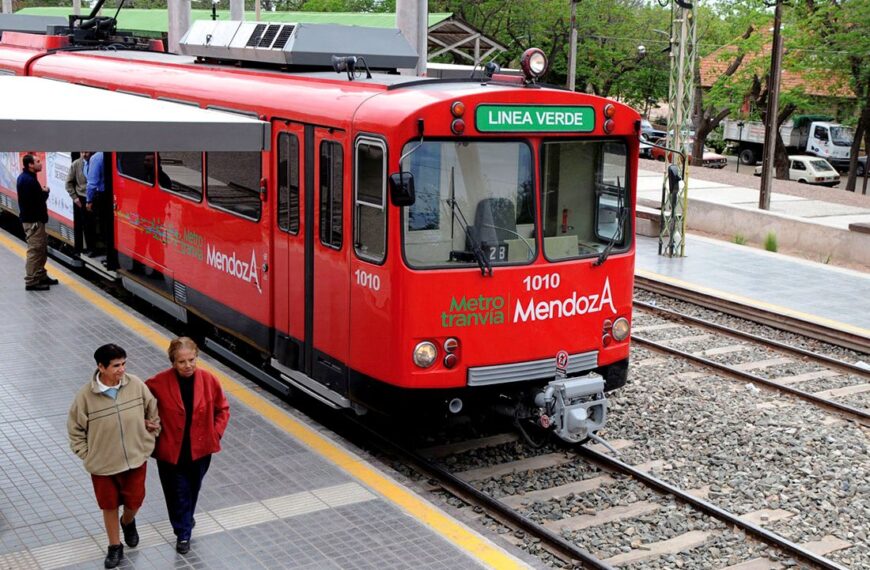 Mendoza volvió a colocar deuda y completó los $8.000 millones para la ampliación del Metrotranvía