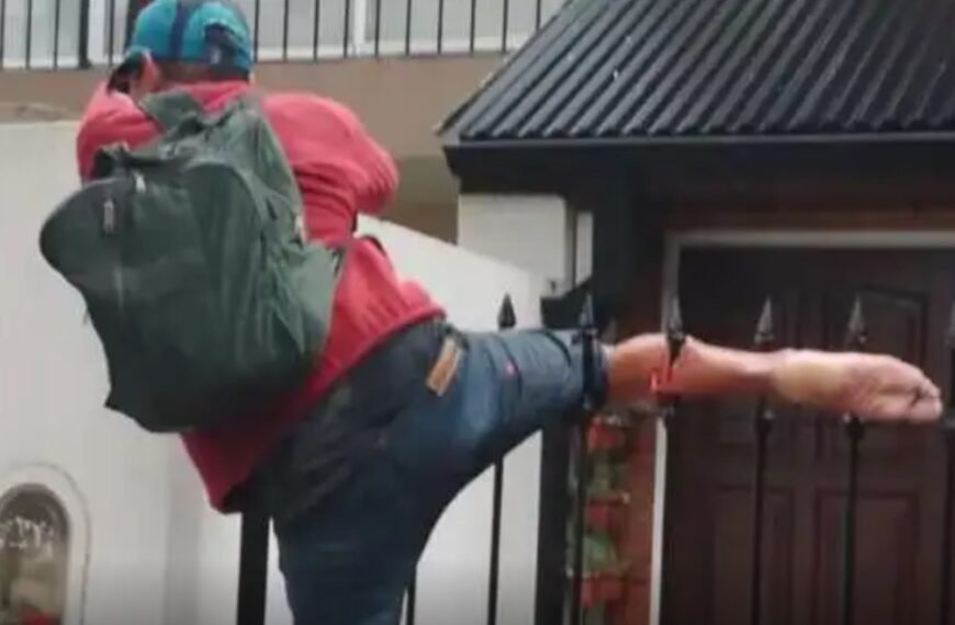 -VIDEO- Los desgarradores gritos de un ladrón que quedó clavado en la reja de una vivienda