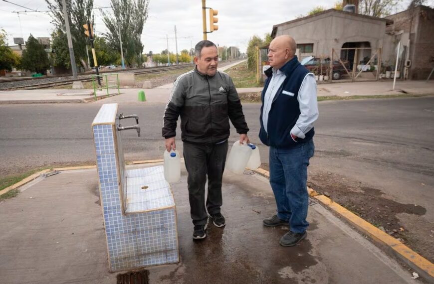 Cómo es la vida de los que viven en Mendoza sin gas, agua potable ni cloacas