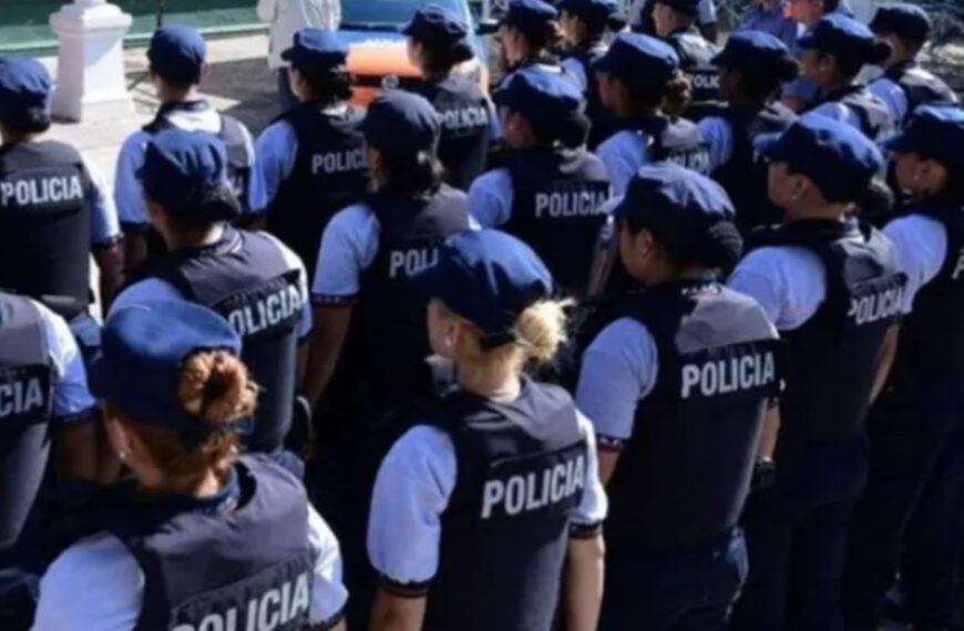 Insólito: Una mujer policía pidió licencia y descubrieron que se fue a trabajar a España